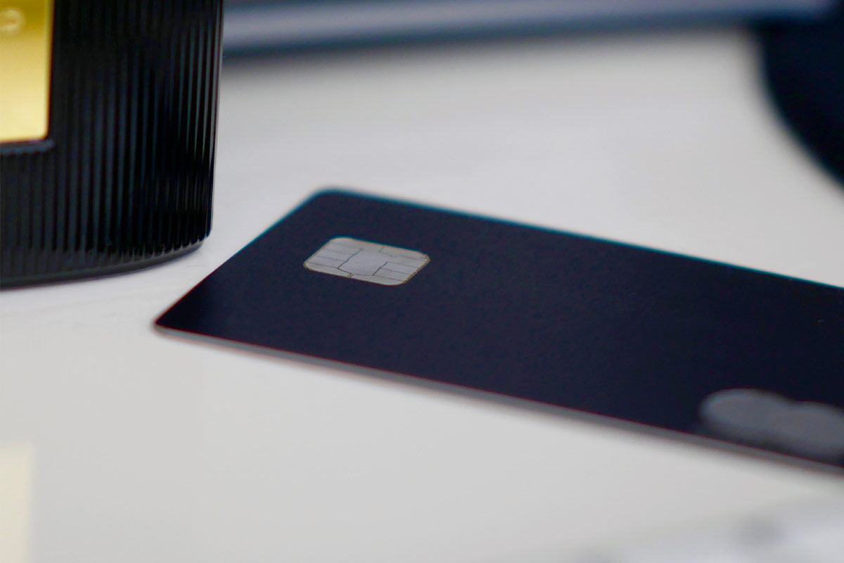 Black Card : Où la Trouver et Combien ça Coûte ? Conditions, Plafonds...