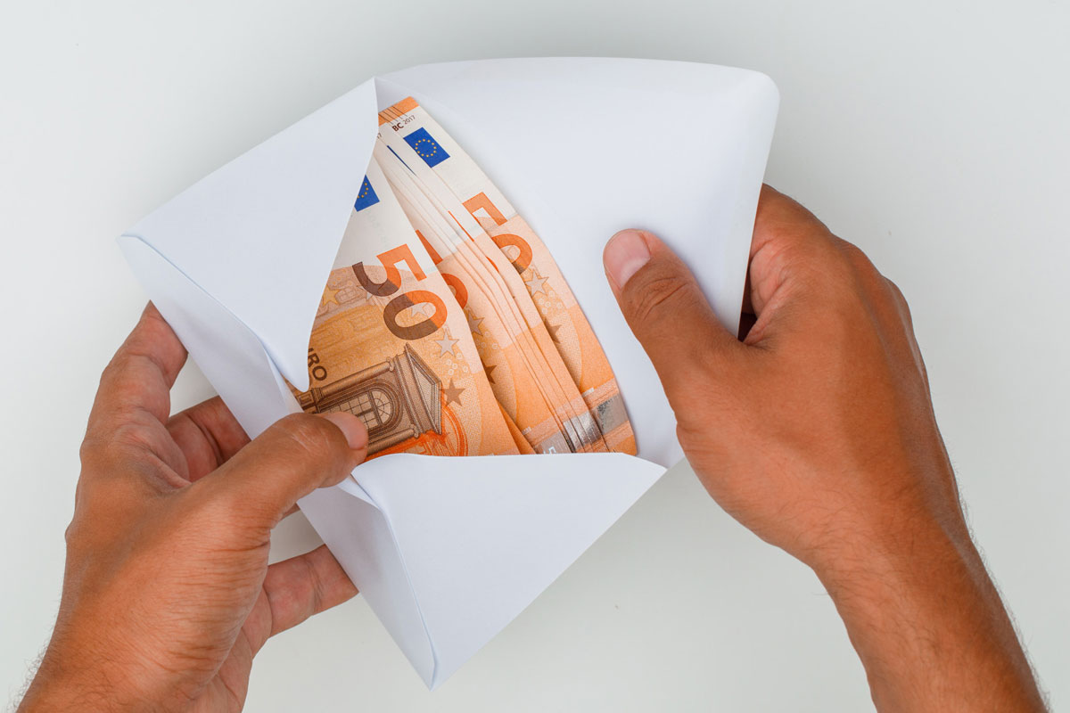 enveloppe argent liquide