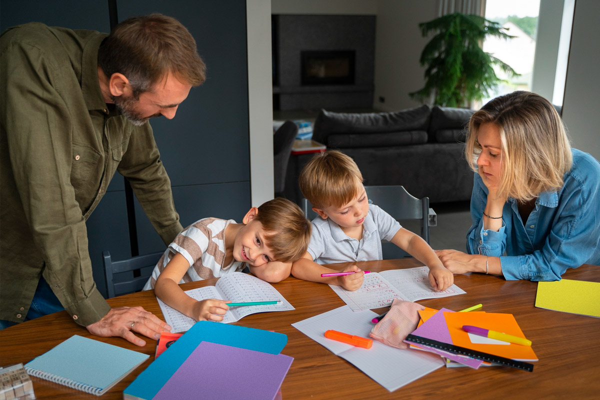famille enfants rentree scolaire