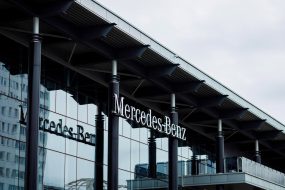 mercedes siege